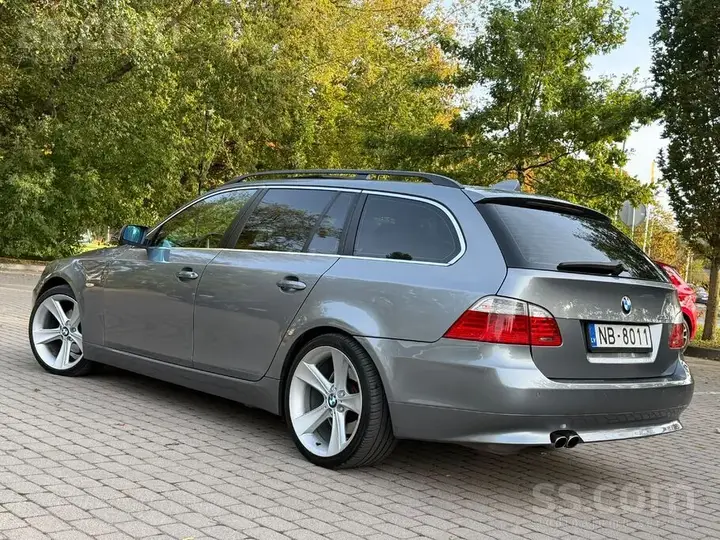 BMW 530D 2009 photo 3