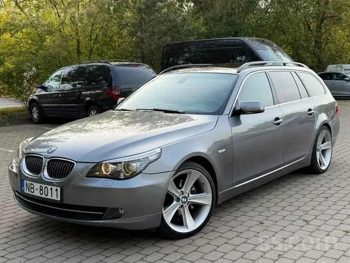 BMW 530D 2009 photo 2