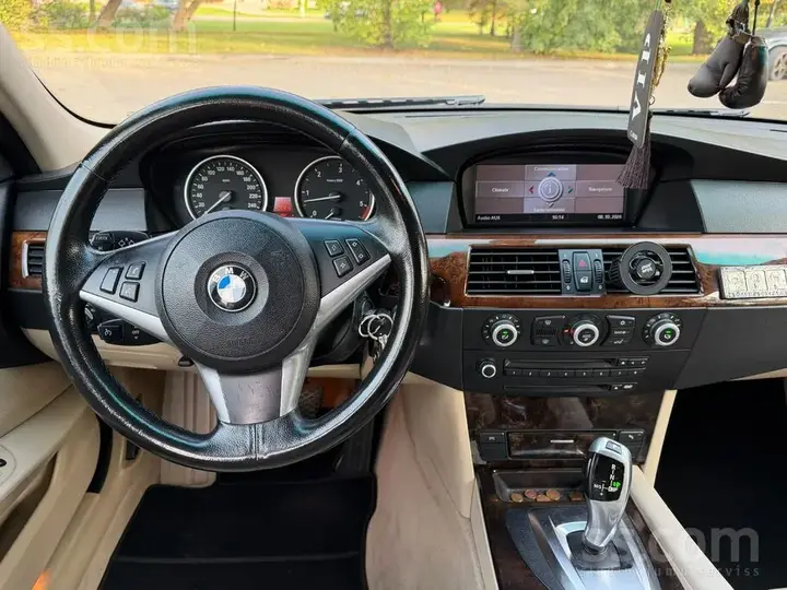 BMW 530D 2009 photo 5