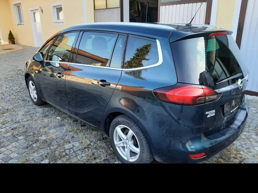 Opel Zafira Tourer 2015 photo 3