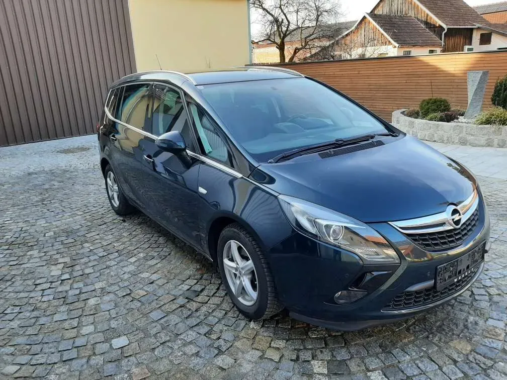 Opel Zafira Tourer