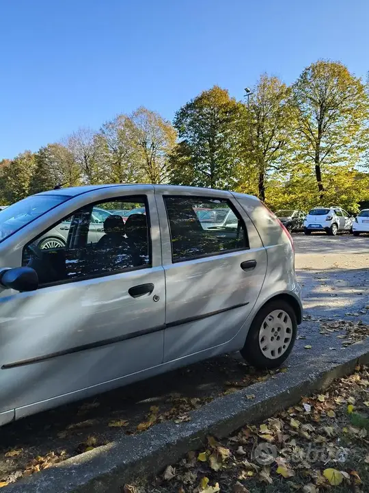 Fiat Punto 2002 photo 4