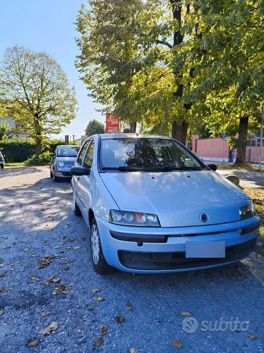Fiat Punto 2002 photo 2
