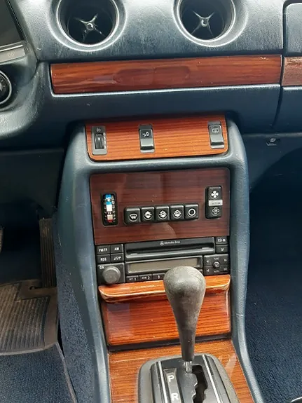 Mercedes-Benz 300 D