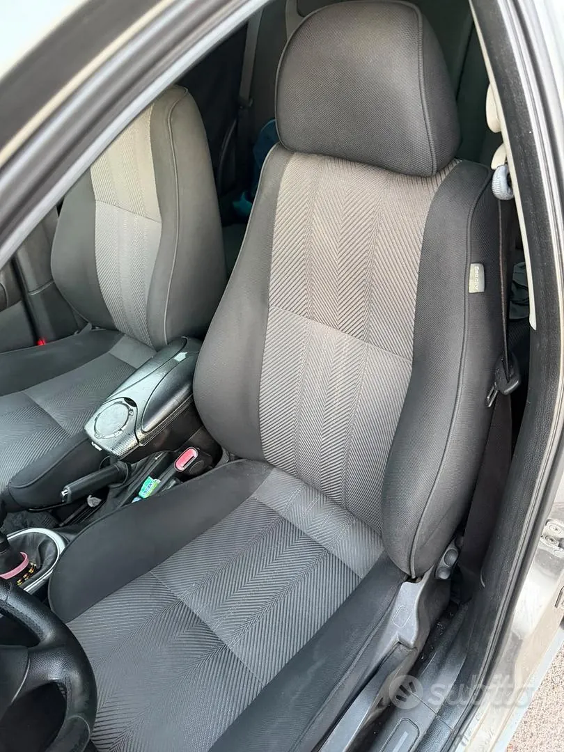 Alfa Romeo 147 2007 photo 4