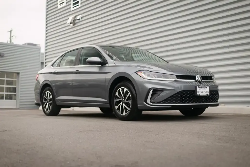 Volkswagen Jetta 2025 photo 3