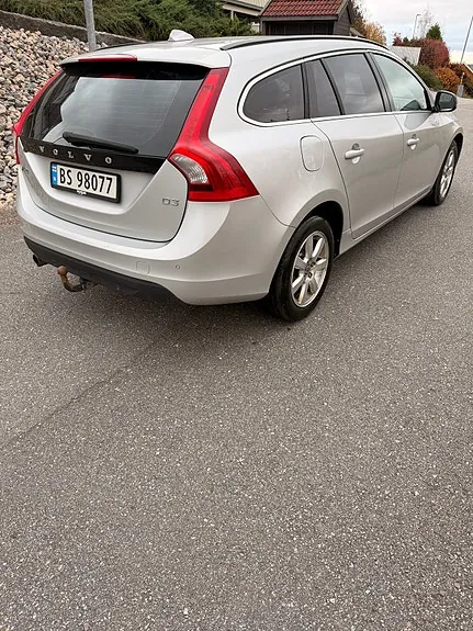 Volvo V60 2013 photo 4