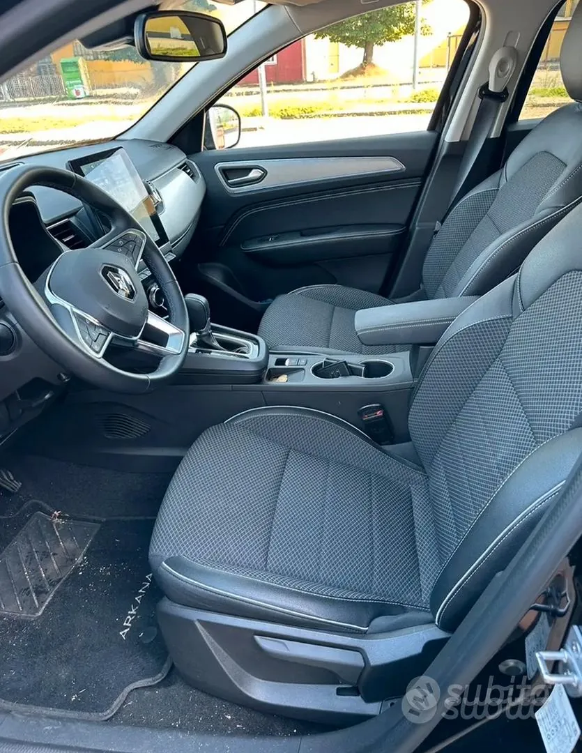 Renault Arkana 2023 photo 2