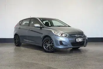 Hyundai Accent 2018 photo 2