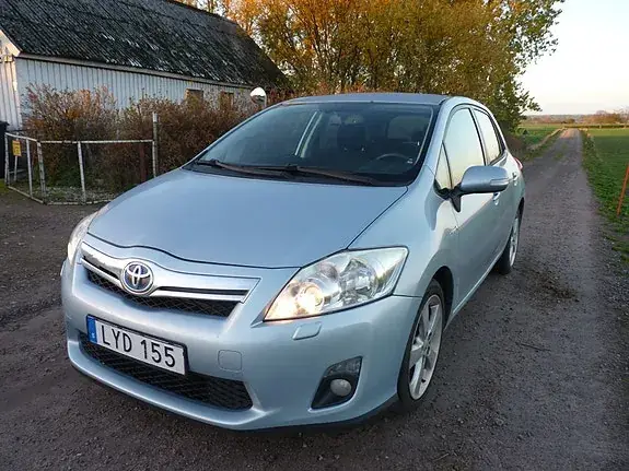 Toyota Auris 2011 photo 3