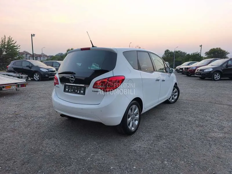 Opel Meriva 2013 photo 2