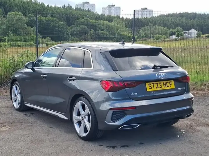 Audi A3 2023 photo 2