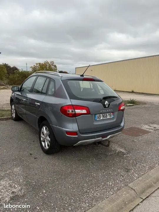 Renault Koleos 2009 photo 3