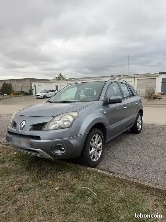 Renault Koleos 2009 photo 2