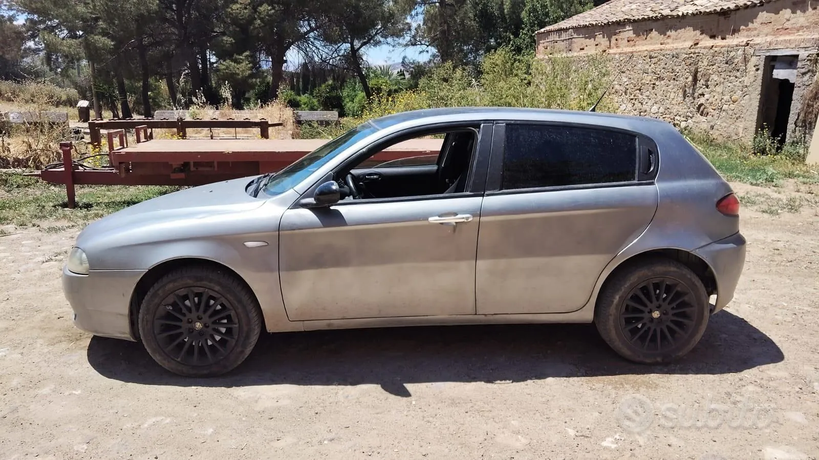Alfa Romeo 147 2005 photo 4
