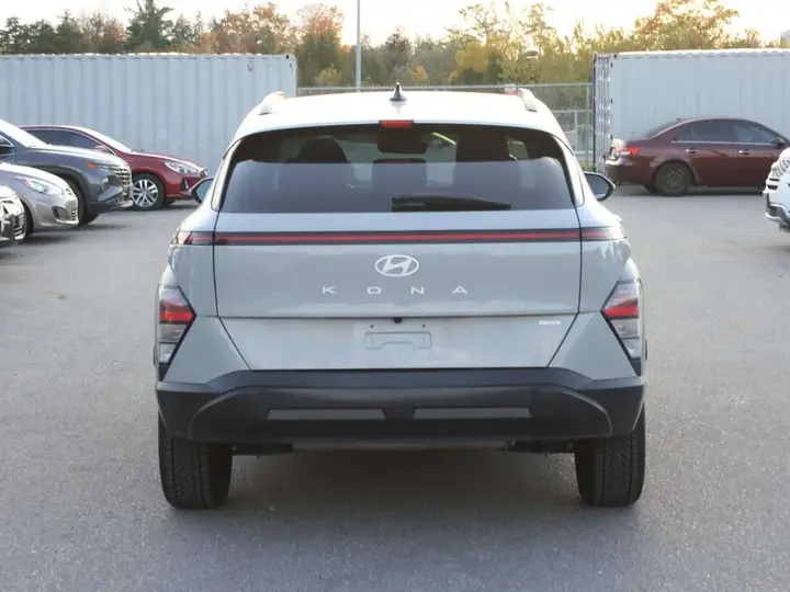 Hyundai Kona 2025 photo 5