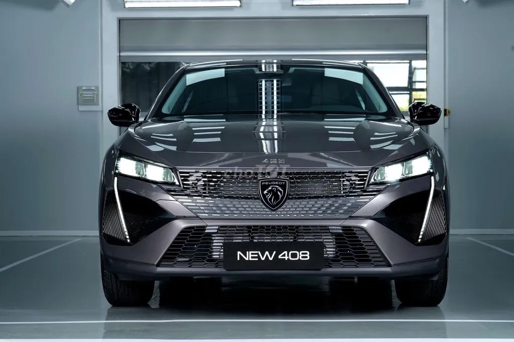 Peugeot 408 2025 photo 3