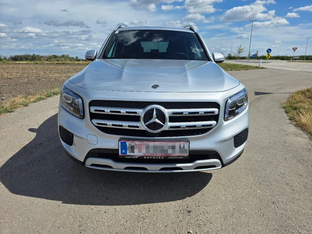 Mercedes-Benz Glb