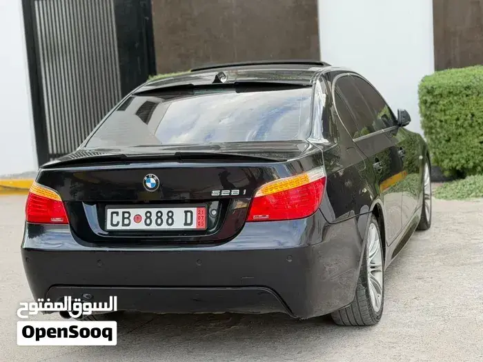 BMW 5 Series 2009 photo 2