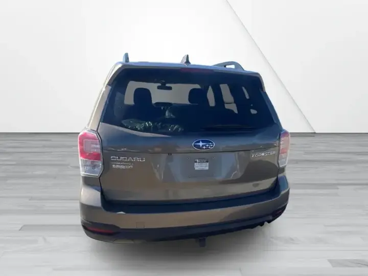 Subaru Forester 2018 photo 4