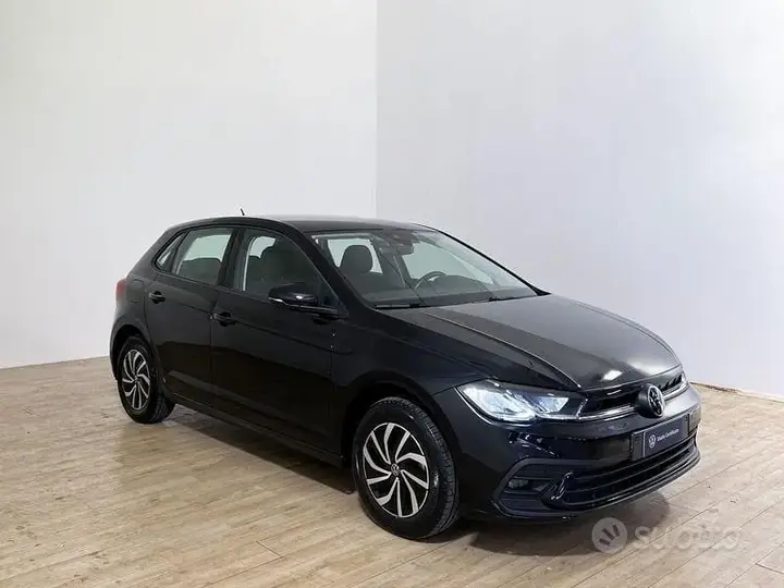 Volkswagen Polo 2023 photo 3