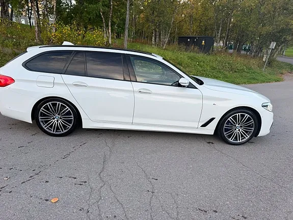 BMW 530I 2018 photo 4