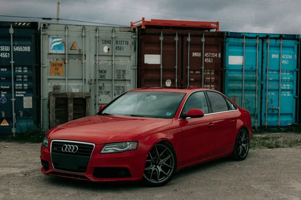 Audi A4 2012 photo 3