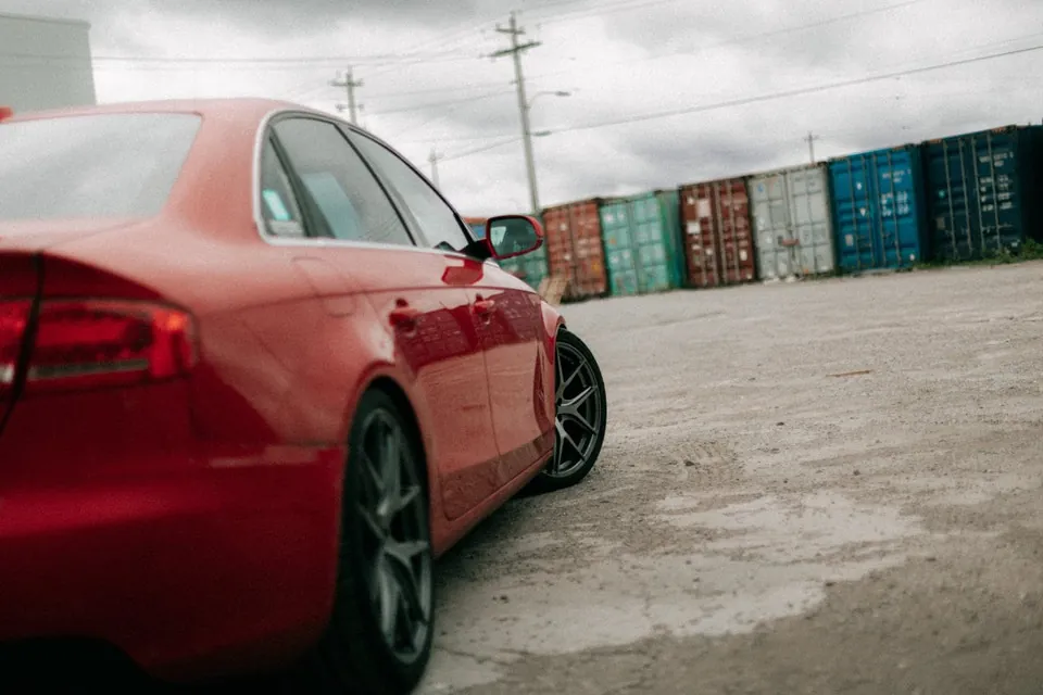 Audi A4 2012 photo 4