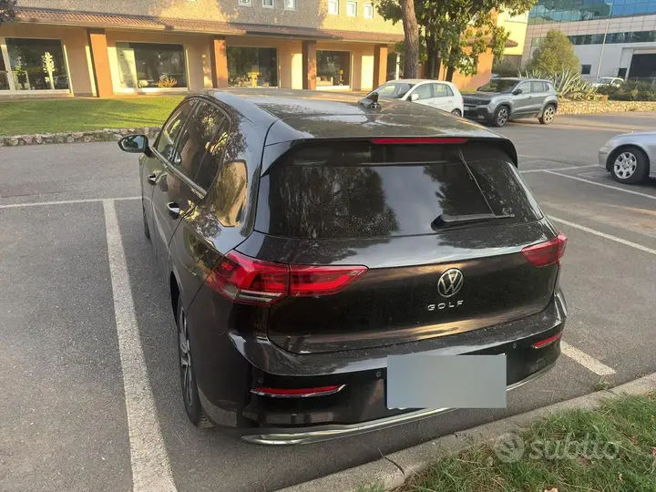 Volkswagen Golf 2021 photo 2