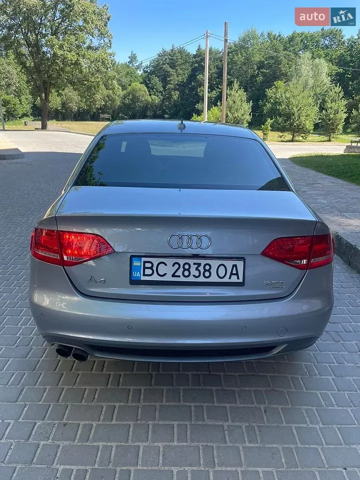 Audi A4 2011 photo 5