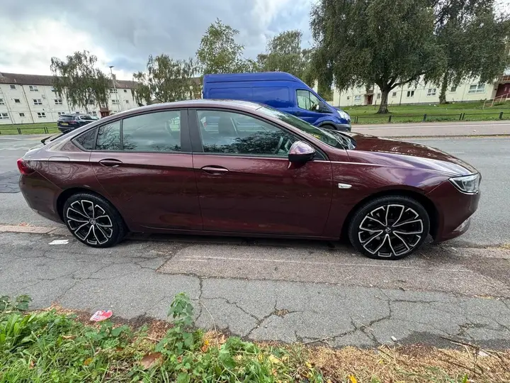 Vauxhall Insignia 2018 photo 3