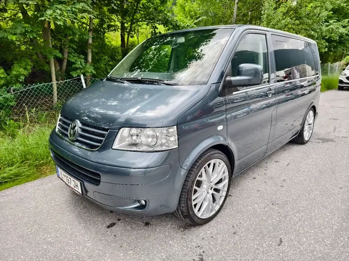 Volkswagen Caravelle