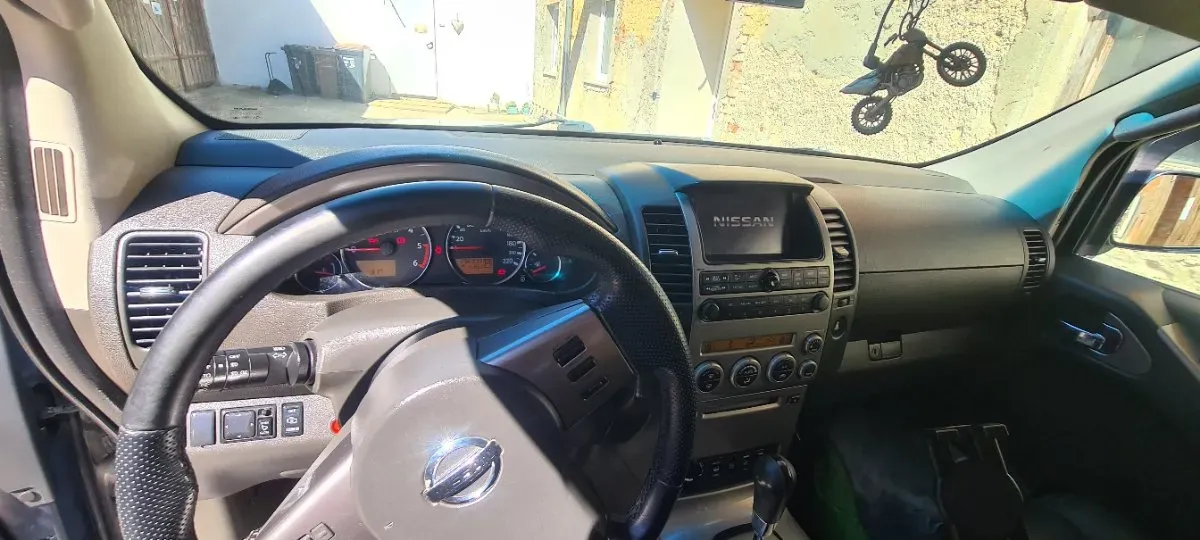 Nissan Pathfinder 2006 photo 3