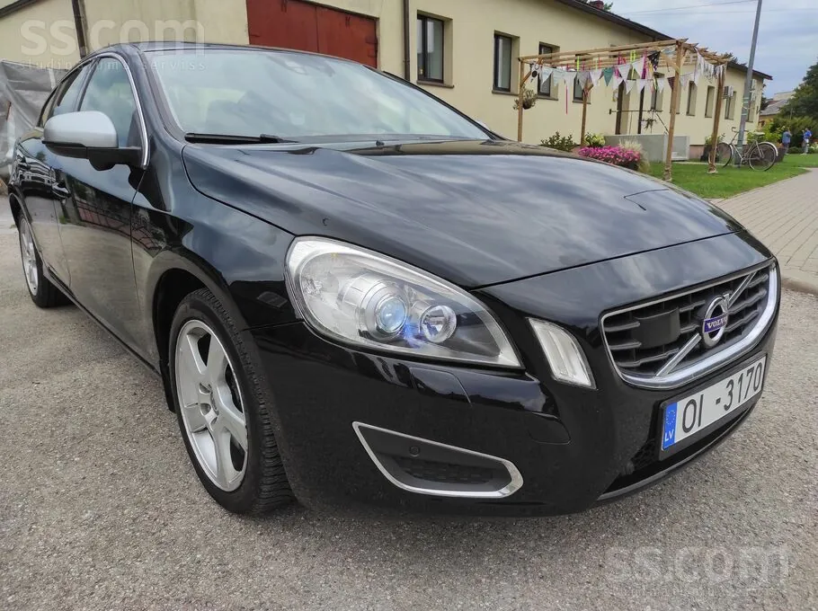 Volvo S60 2011 photo 3