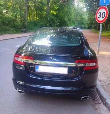 Jaguar Xf 2009 photo 2