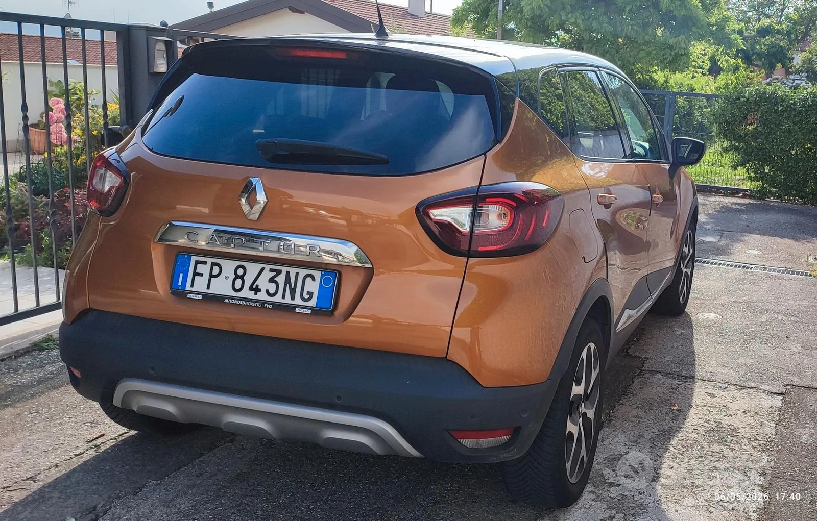 Renault Captur 2018 photo 2