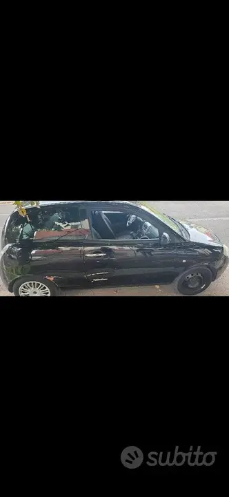 Lancia Ypsilon 2010 photo 3