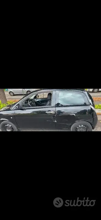 Lancia Ypsilon 2010 photo 4