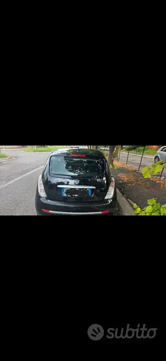 Lancia Ypsilon