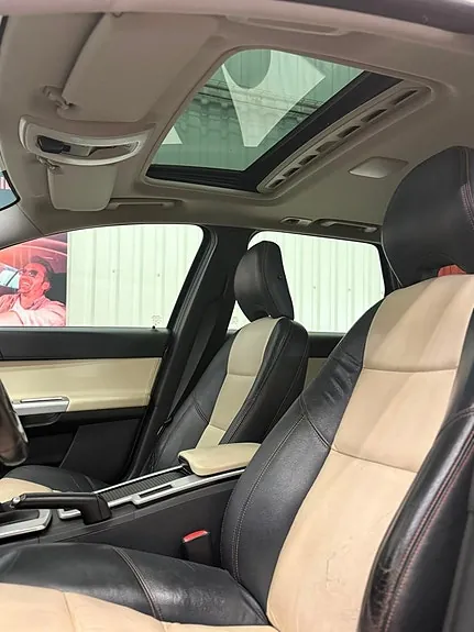 Volvo V50 2011 photo 5