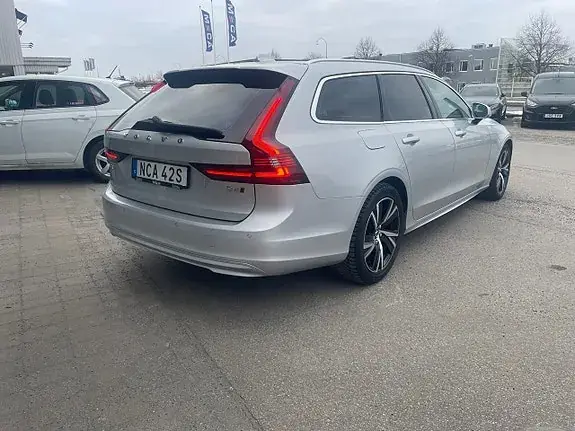 Volvo V90 2021 photo 4