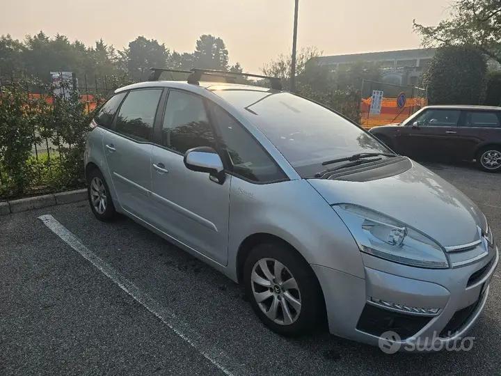 Citroen C4 Picasso 2011 photo 5