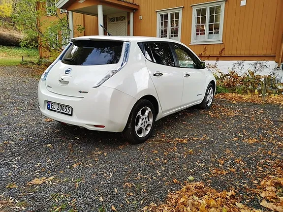 Nissan Leaf 2013 photo 5
