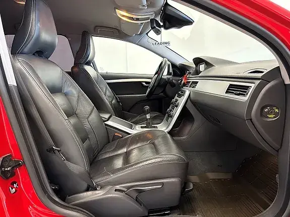 Volvo V70 2013 photo 4