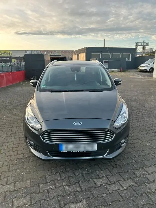 Ford S-Max