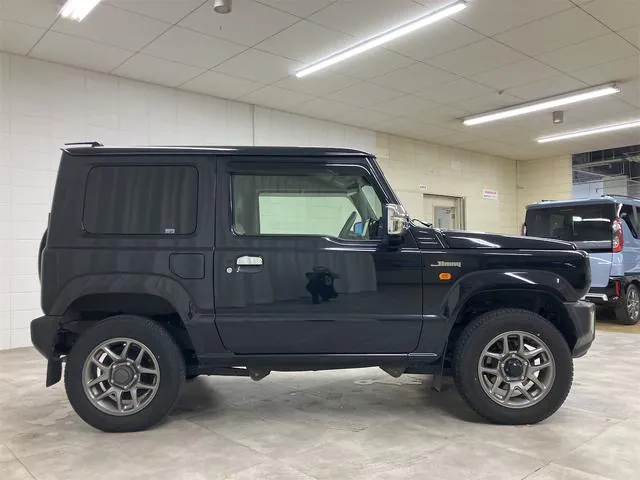 Suzuki Jimny 2021 photo 4