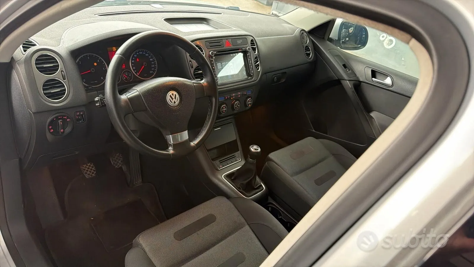 Volkswagen Tiguan 2008 photo 3