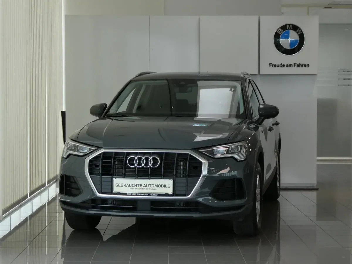 Audi Q3 2024 photo 2