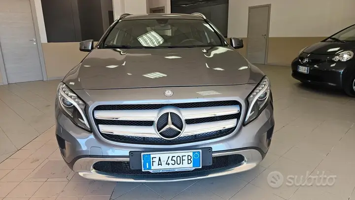 Mercedes-Benz Gla 2015 photo 2