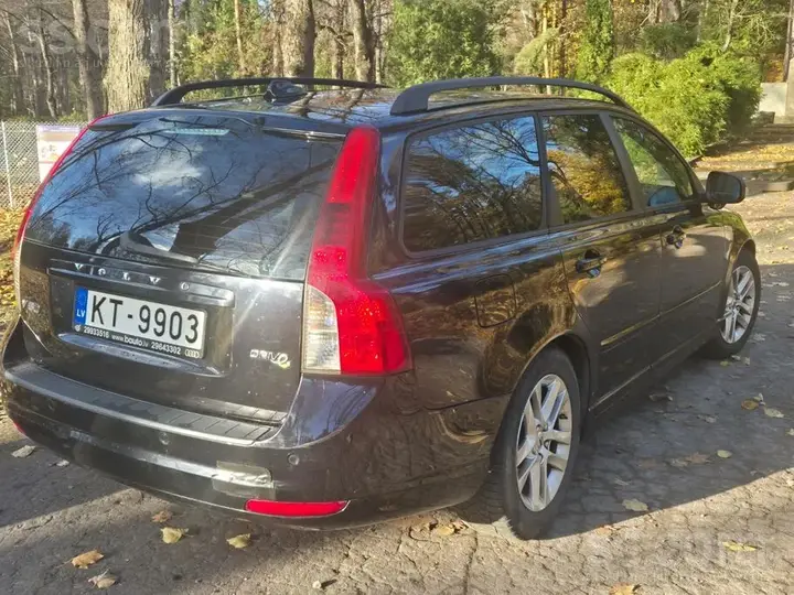 Volvo V50 2010 photo 3